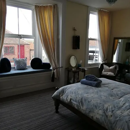 Appartamento A Summer Place - Spacious Maisonette, Central Whitby, Sleeps 4, Close To Amenities